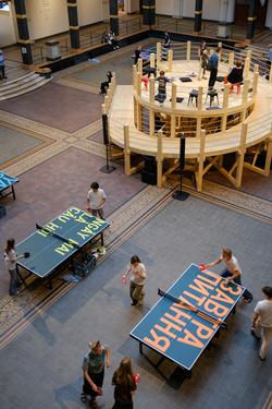 Das Glück Ist Nicht Immer Lustig