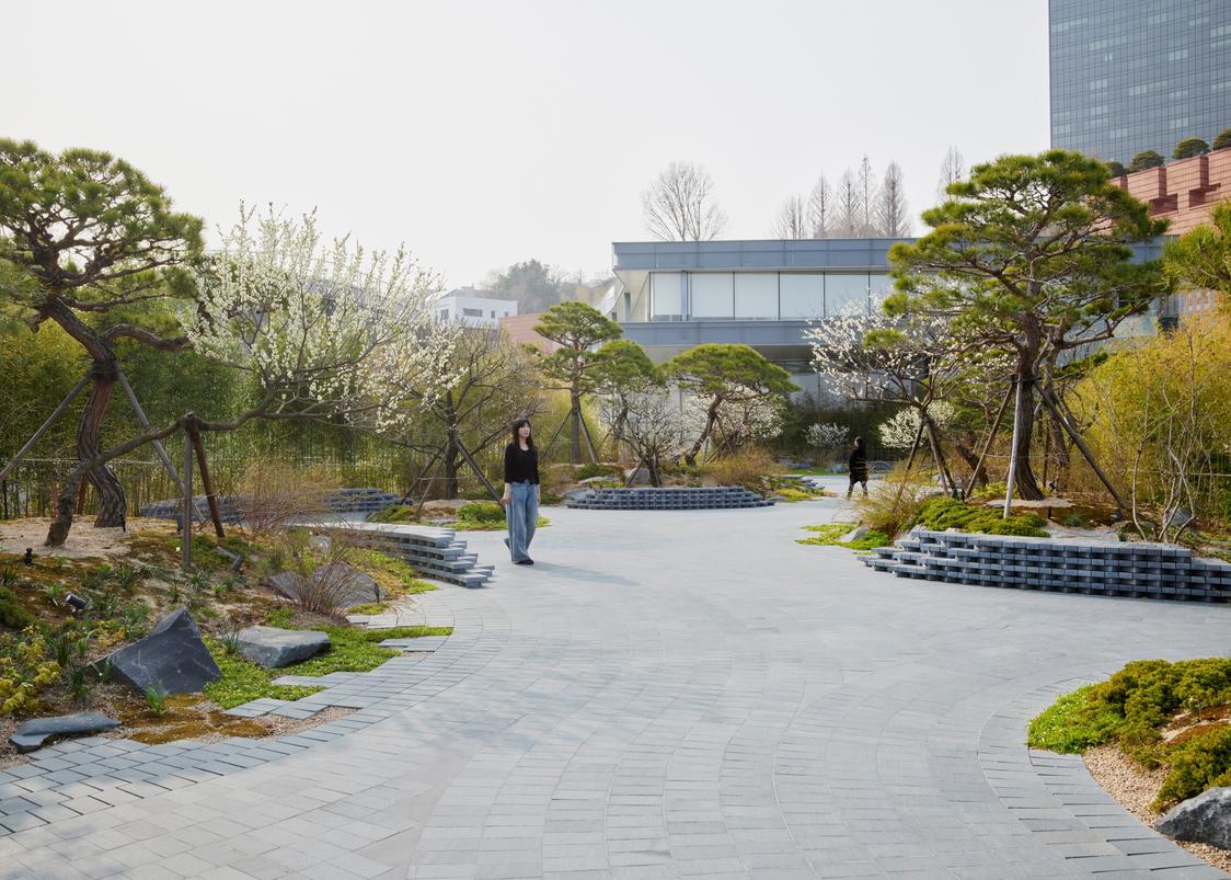 Gabriel Orozco Garden