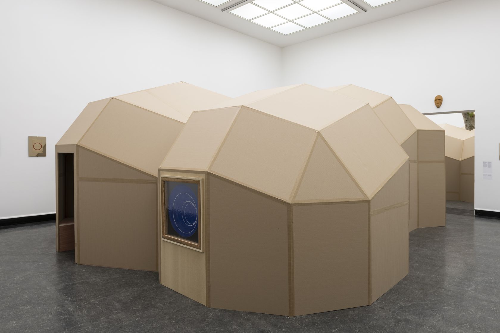 Oscar Tuazon - Water School