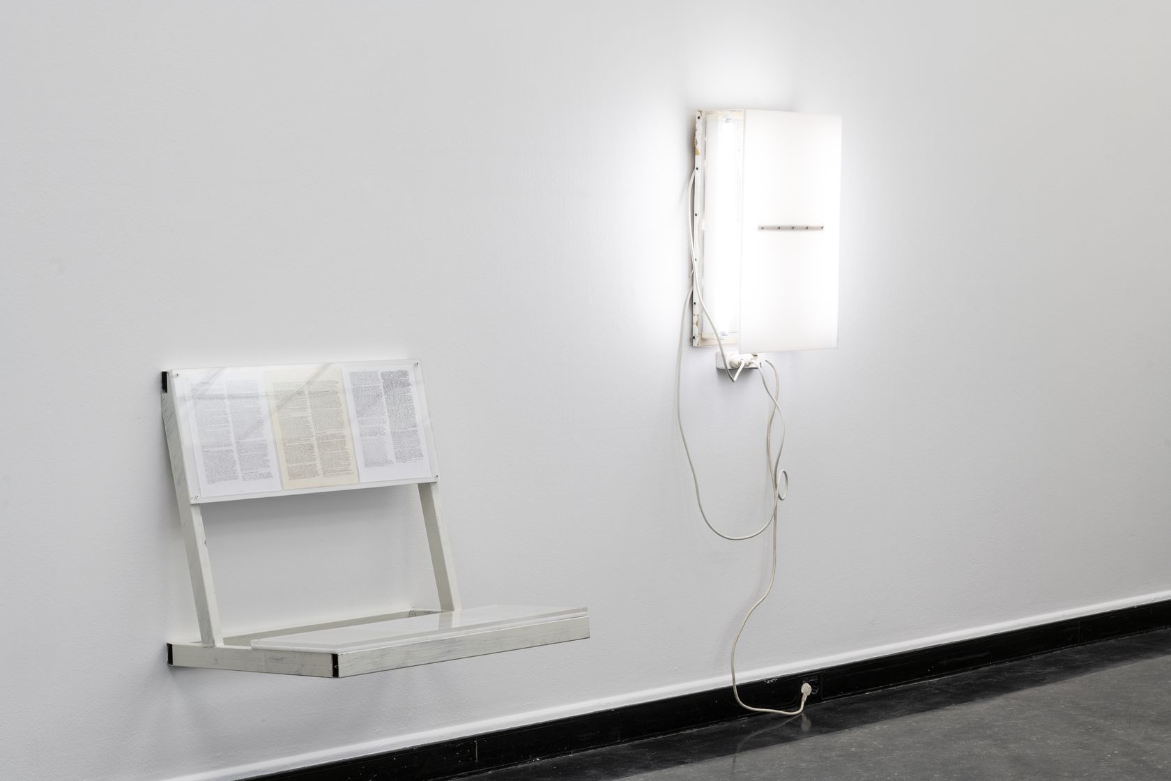 Oscar Tuazon - Water School