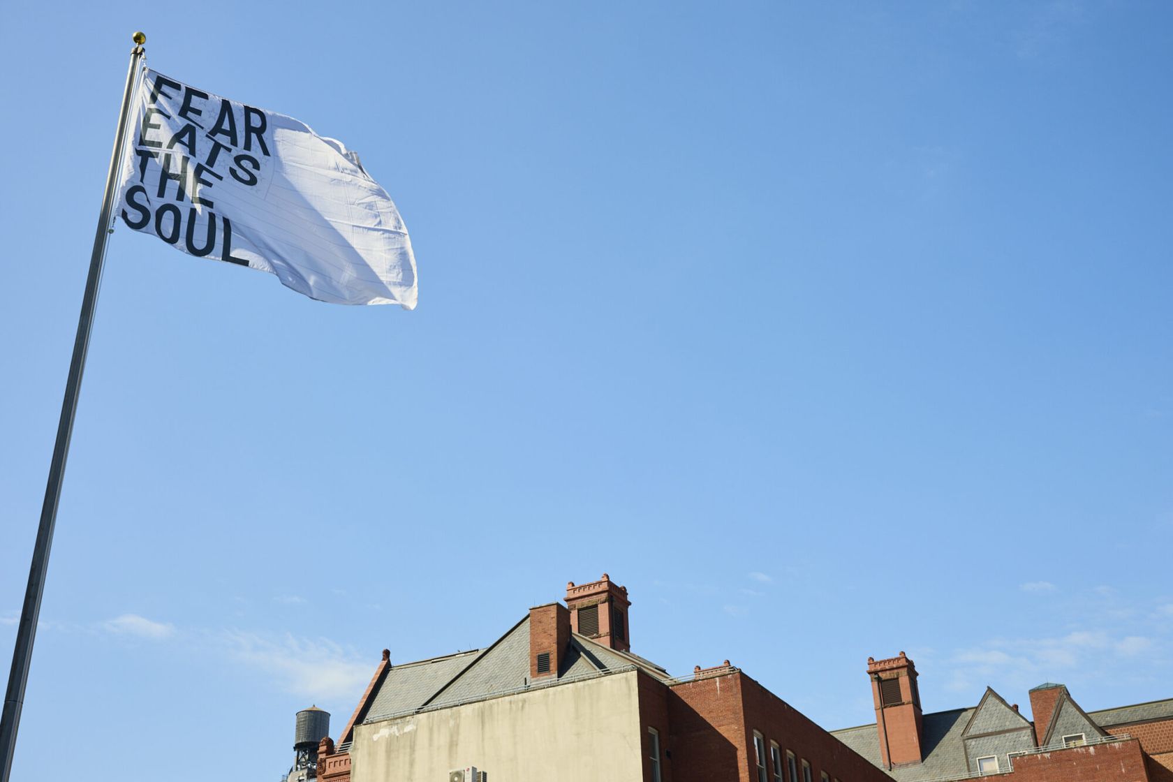 Rirkrit Tiravanija : A LOT OF PEOPLE