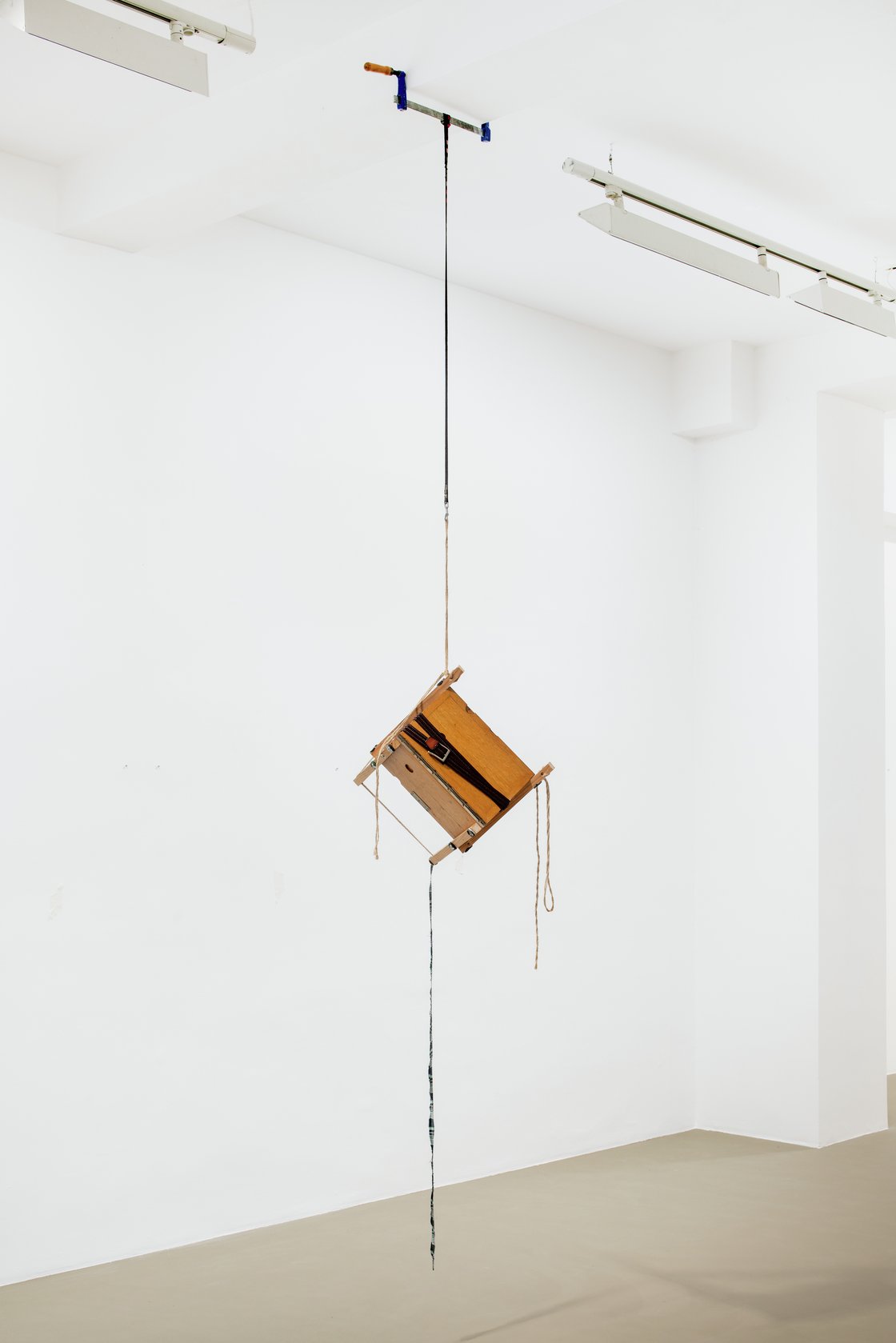 Abraham Cruzvillegas, Untitled portable sculpture (La Señora de Las Nueces) 4, 2020-2021