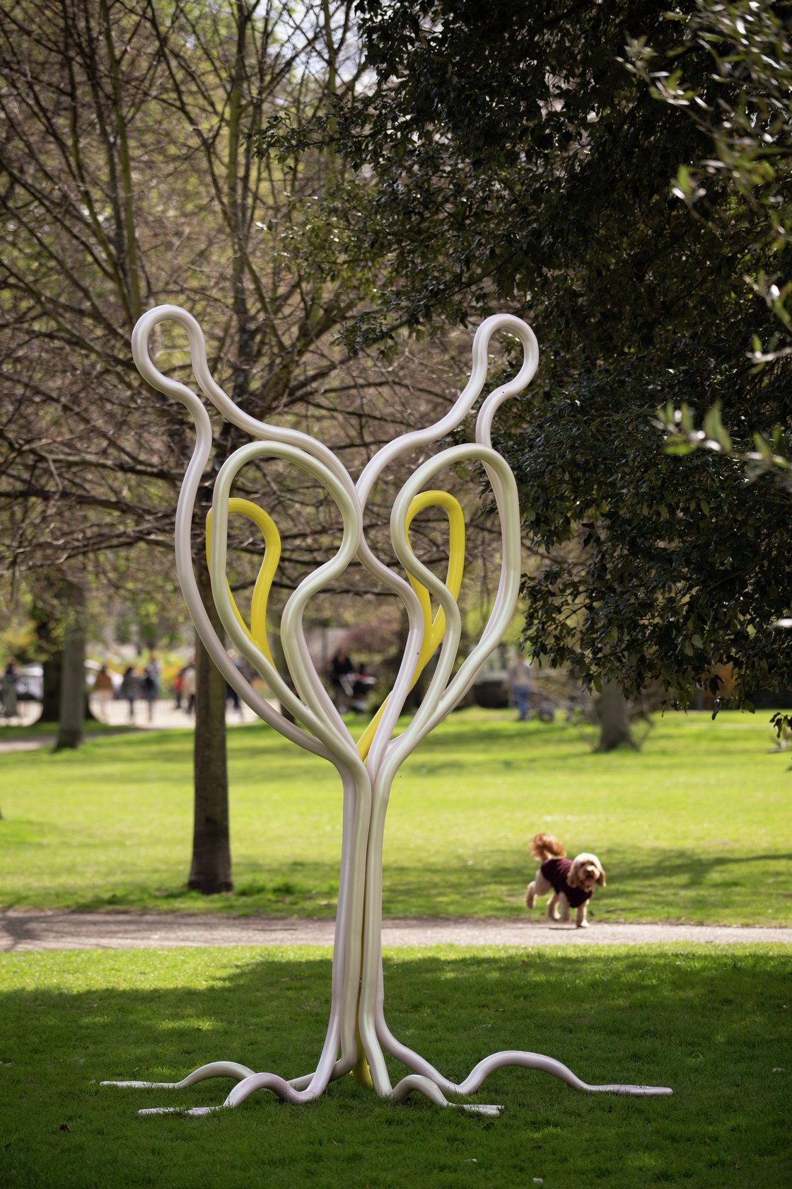 Dominique Gonzalez-Foerster, In Remembrance of the coming alien (Alienor), 2022