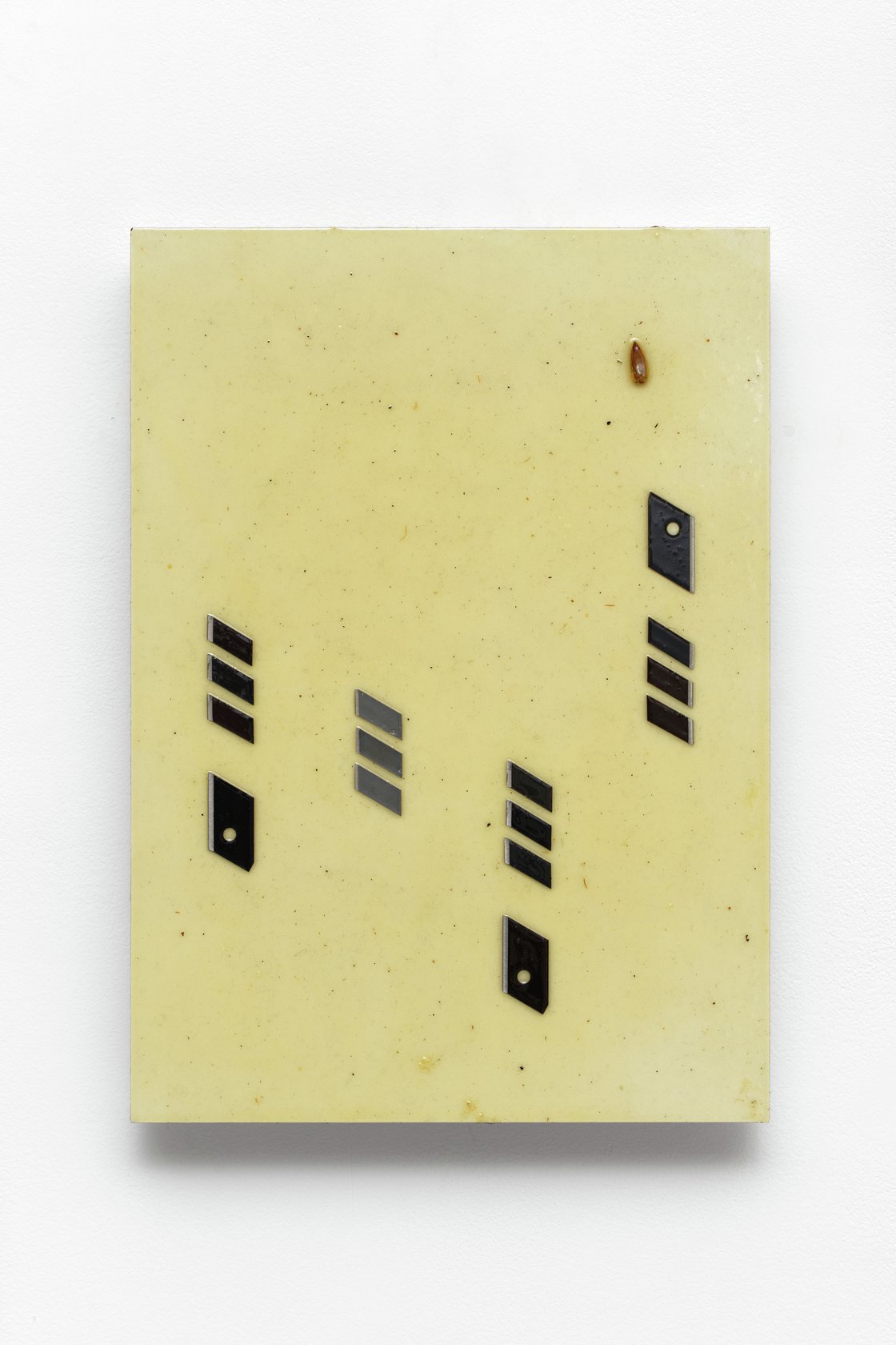 Haegue Yang,    Blade Notations – Seed of E, E, E, E, 2019