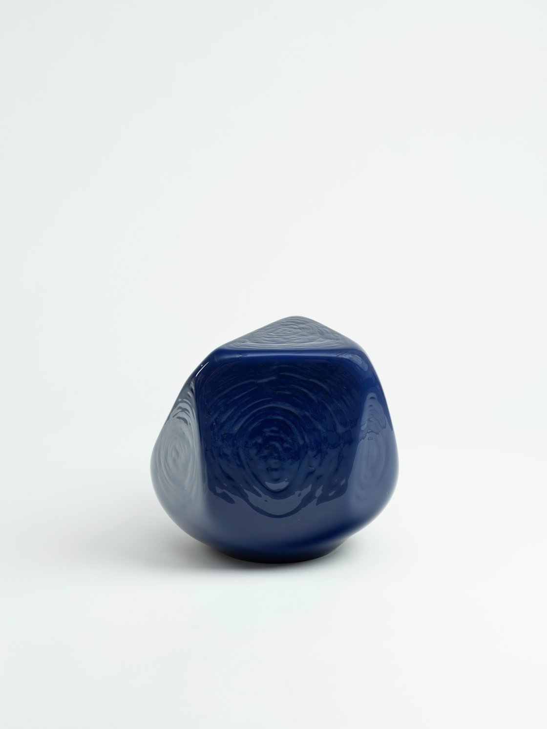 Jean-Luc Moulène, Figure intermediaire excentrique Varia 4 - bleu,, 2019