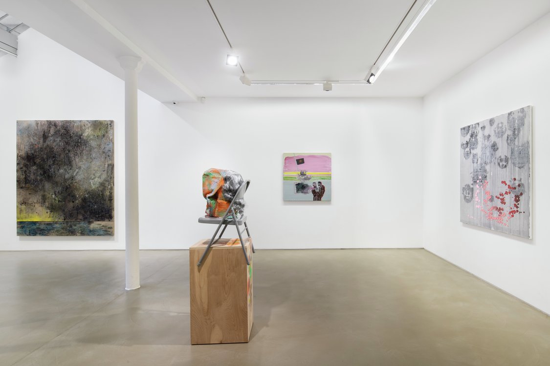 Greene Naftali Gallery at Galerie Chantal Crousel: Arrangement in Gray