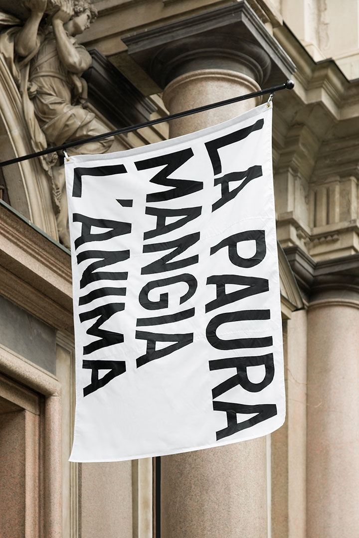 /media/uploads/news/2020/03/web/rirkrit-tiravanija-la-paura-mangia-lanima-converso-install-1-jpg.jpg